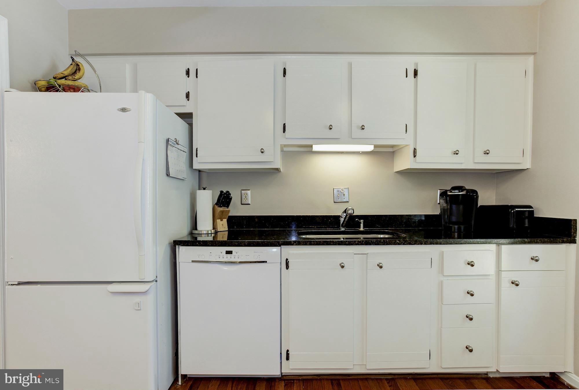 7304 Greentree Road Bethesda, MD 20817 - Photo 13 of 30 Kitchen