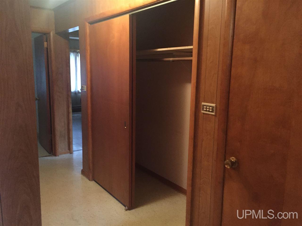270 Riverside Road Marquette, MI 49855 - Photo 20 of 38 Gallery Image 20