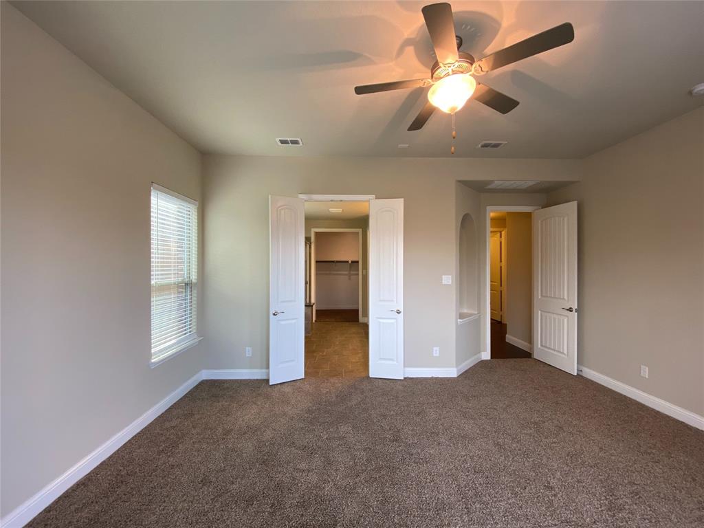 927 Bentley Drive Roanoke, TX 76262 - Photo 17 of 33