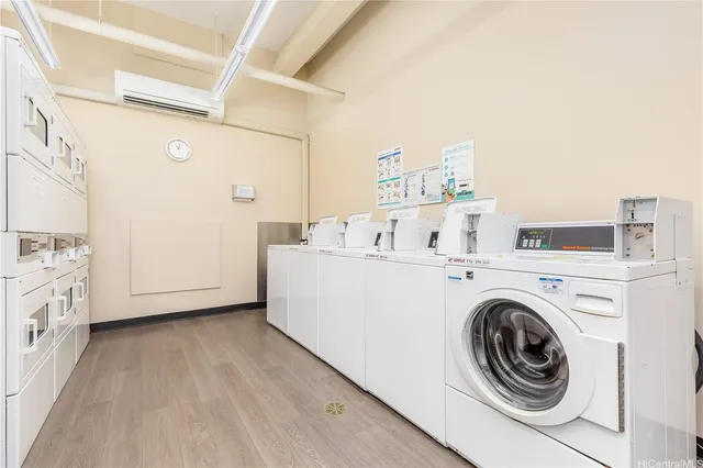 $850,000 | 999 Wilder Avenue, Unit 305, Honolulu, HI 96822