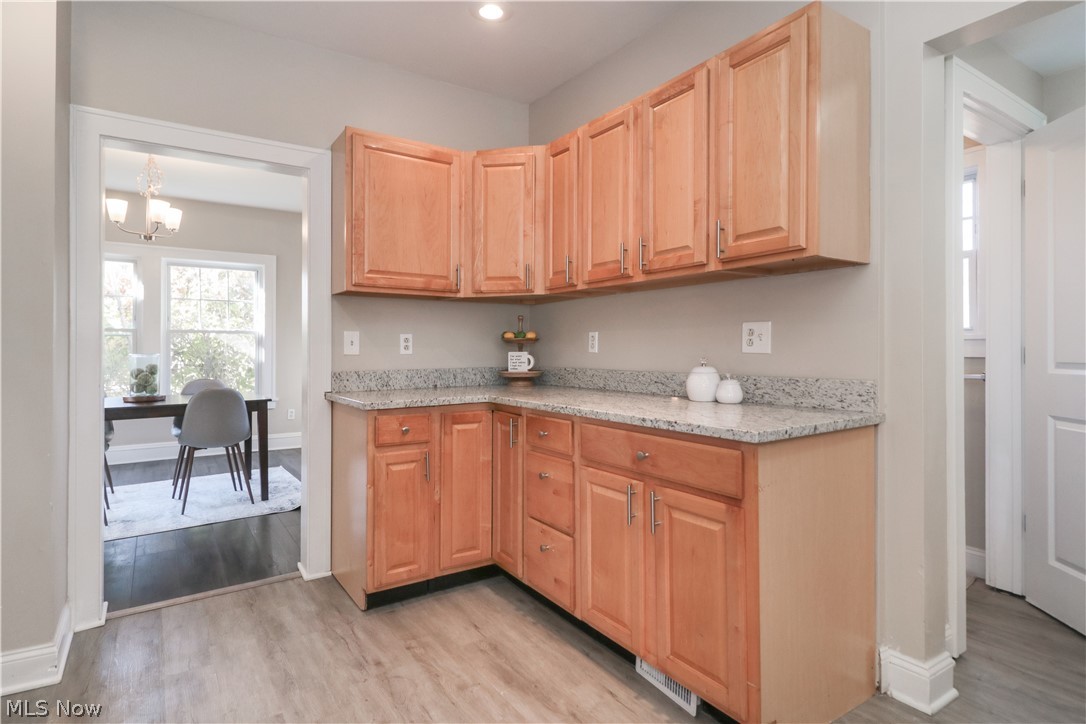 3327 Berkeley Road Cleveland, OH 44118 - Photo 15 of 35