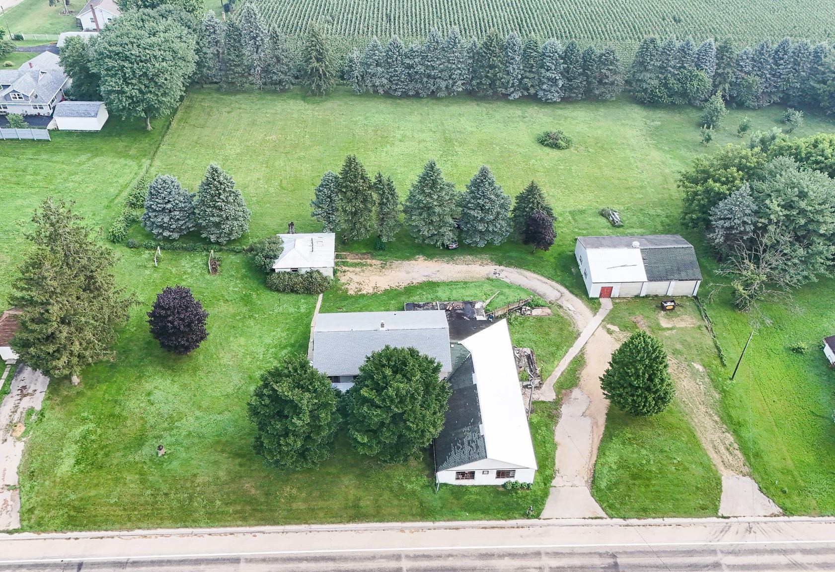 7916 West Pines Road Polo, IL 61064 - Photo 2 of 39