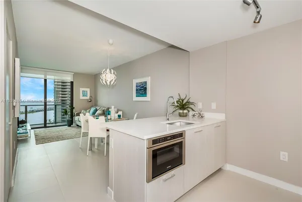 $3,400 | 501 Northeast 31st Street, Unit 1604, Miami, FL 33137