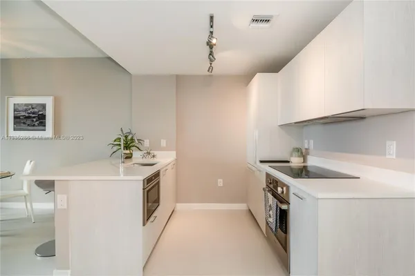 $3,400 | 501 Northeast 31st Street, Unit 1604, Miami, FL 33137