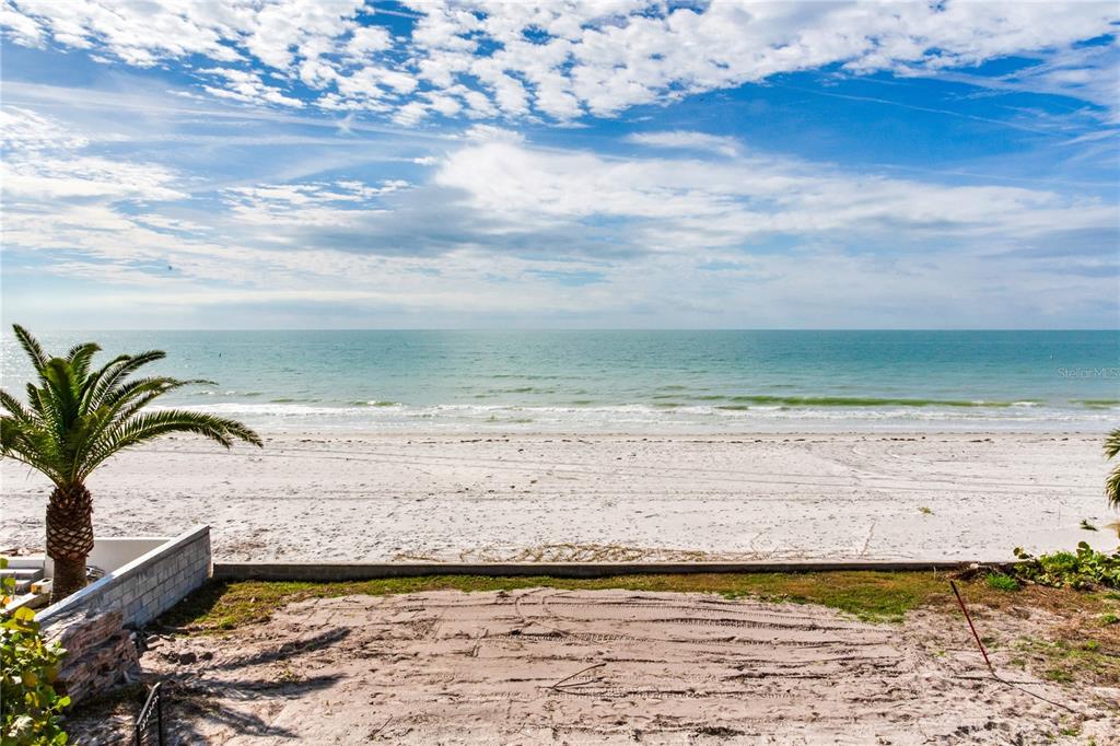 16116 Gulf Boulevard Redington Beach, FL 33708 - Photo 7 of 49