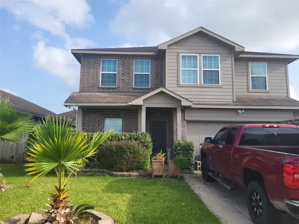 $320,000 | 321 Turquoise Trade Drive, La Marque, TX 77568