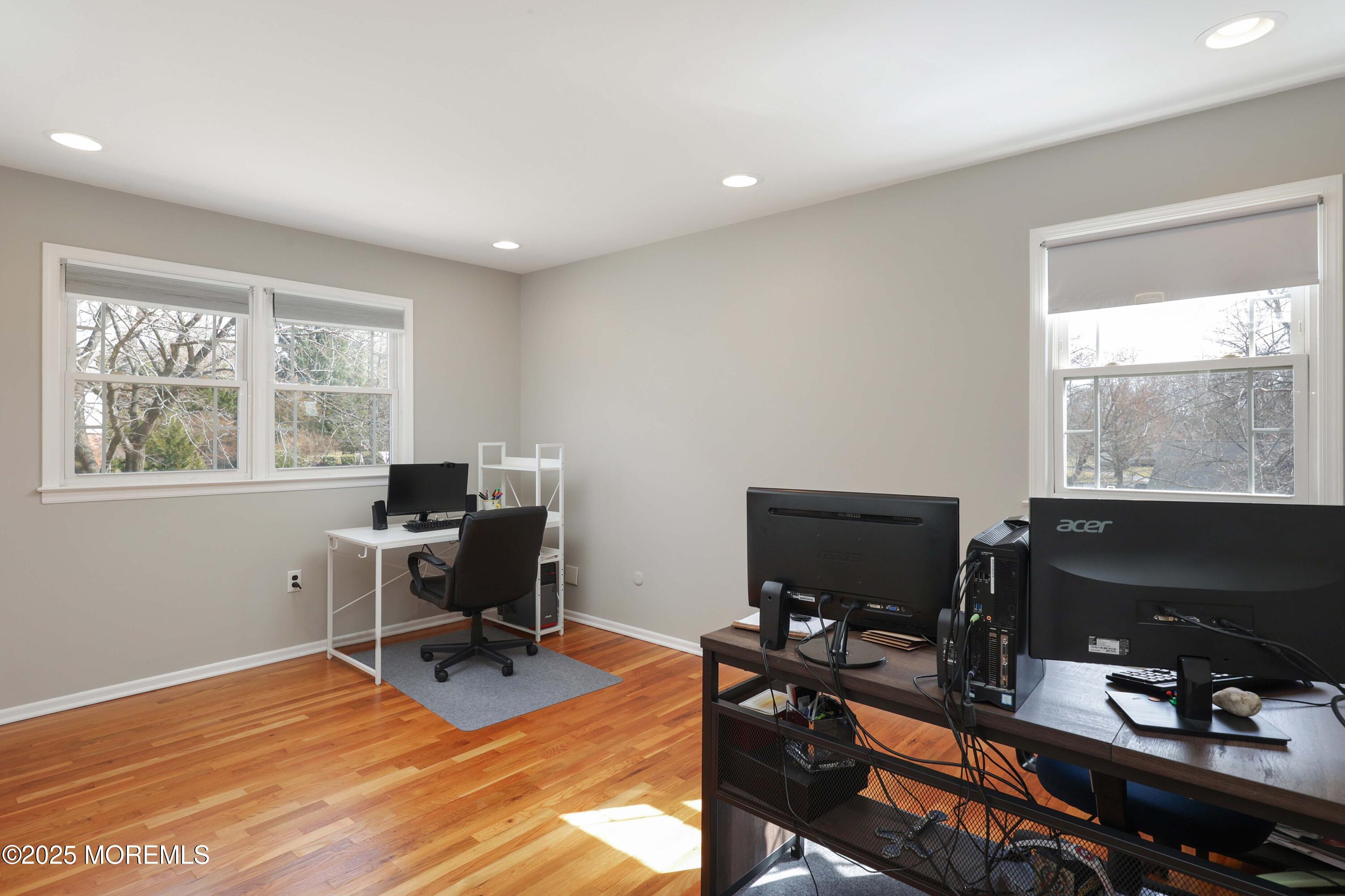 6 Hawthorne Road Red Bank, NJ 07701 - Photo 26 of 40 a workspace with furniture and a window