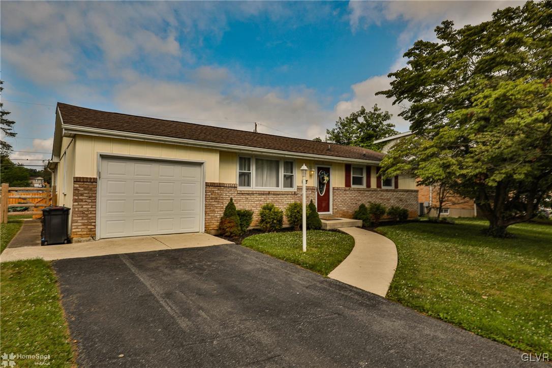 2853 Brandon Road Bethlehem, PA 18017 - Photo 3 of 41 Gallery Image 3