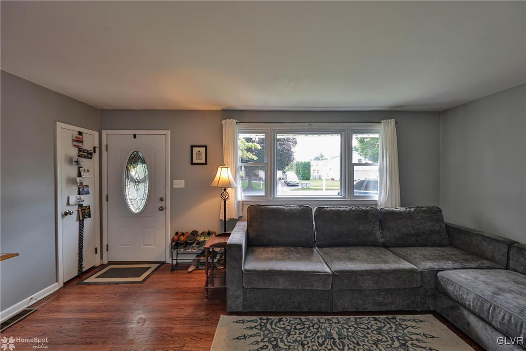 2853 Brandon Road Bethlehem, PA 18017 - Photo 6 of 41 Gallery Image 6