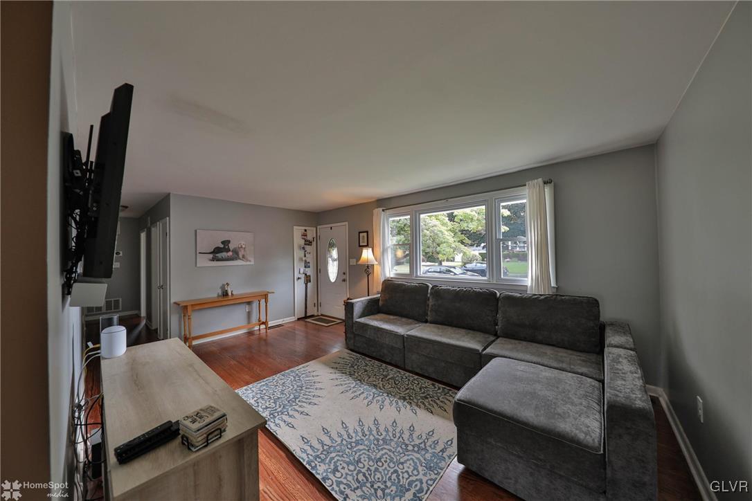 2853 Brandon Road Bethlehem, PA 18017 - Photo 8 of 41 Gallery Image 8