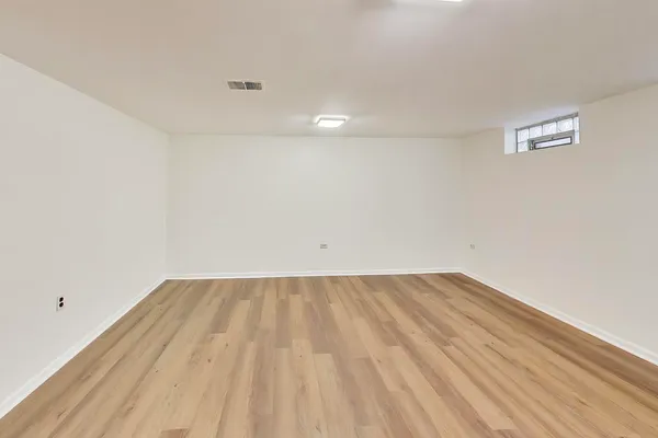 $2,400 | 4908 Carol Street, Unit A, Skokie, IL 60077