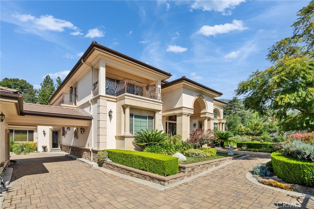 4117 Mt Baldy Road Claremont, CA 91711 - Photo 12 of 75 a front view of a house with garden