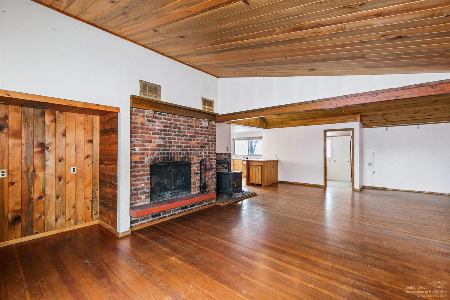 62610 Waugh Road Bend, OR 97701 - Photo 5 of 22 Additional Photo