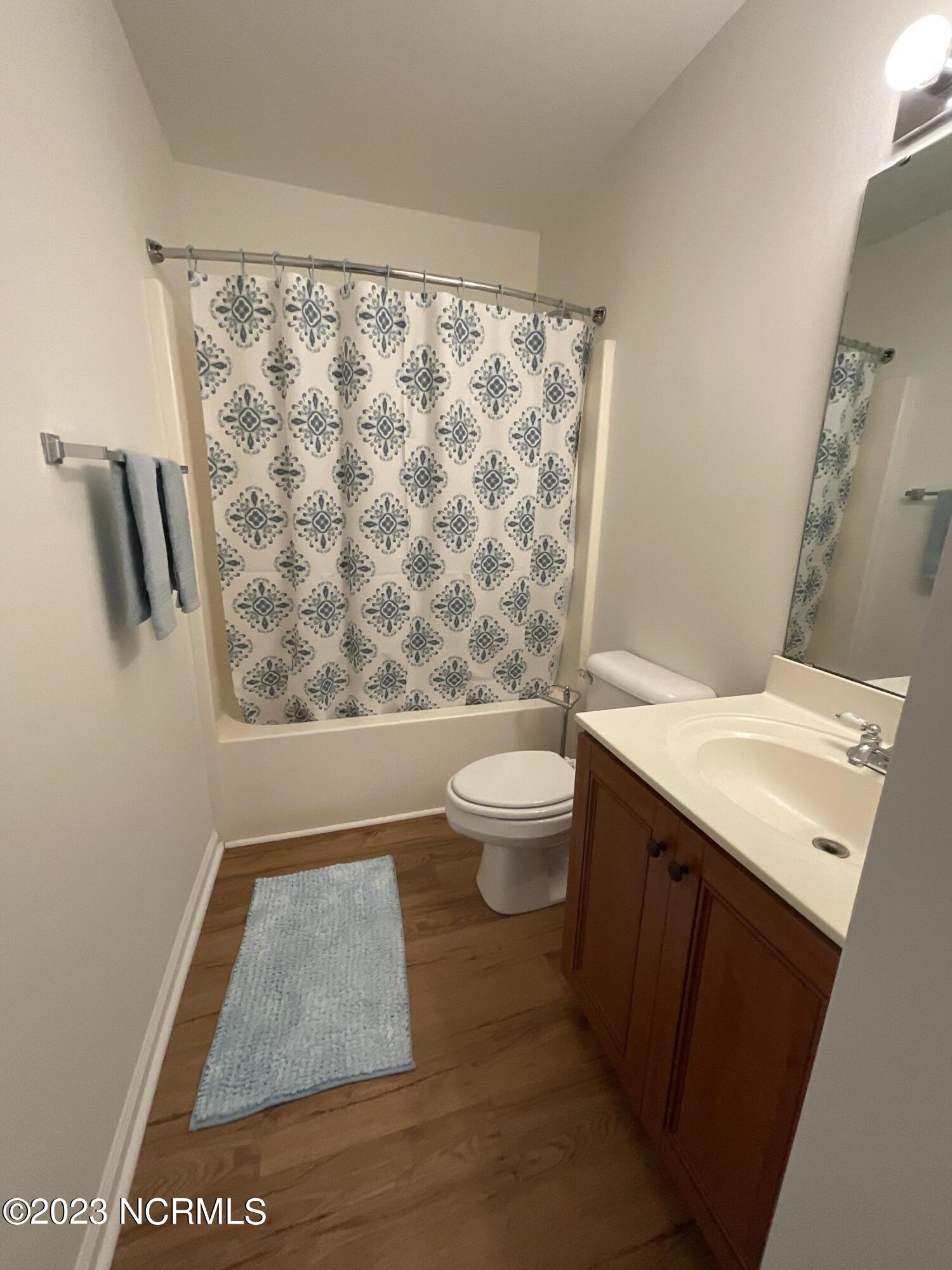 5253 Woods Edge Road Wilmington, NC 28409 - Photo 16 of 22 Bath 2