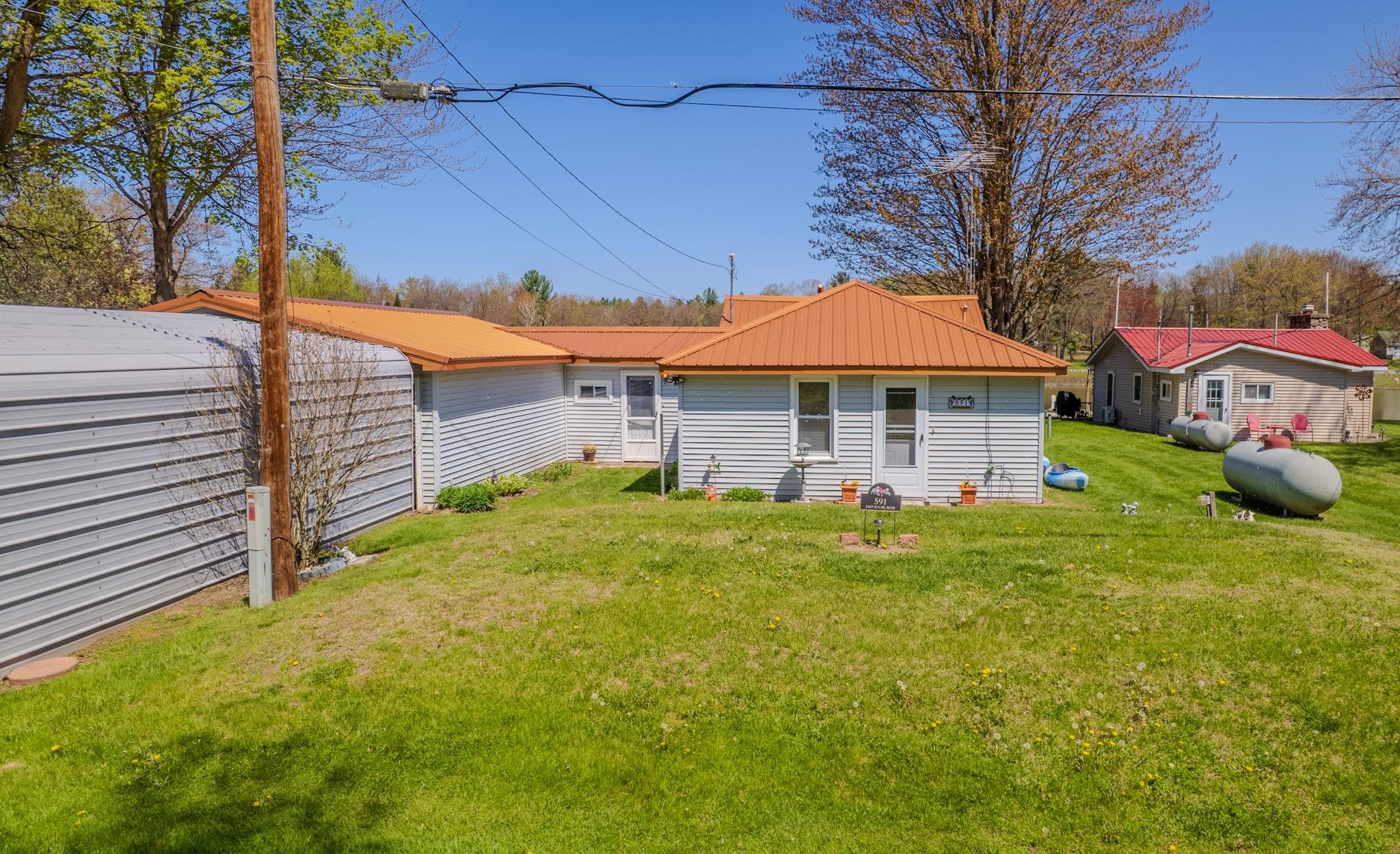 591 East Sun Oil Road Gladwin, MI 48624 - Photo 12 of 57 Gallery Image 12