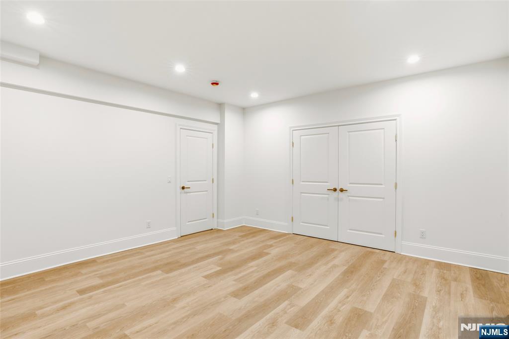 62 Wynnewood Road Livingston, NJ 07039 - Photo 32 of 47