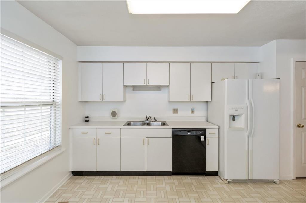 4829 Lincoln Road Indianapolis, IN 46228 - Photo 14 of 27 Gallery Image 14
