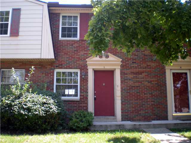 5720 Beechcroft Road, Unit L Columbus, OH 43229 - Photo 1 of 4 Gallery Image 1