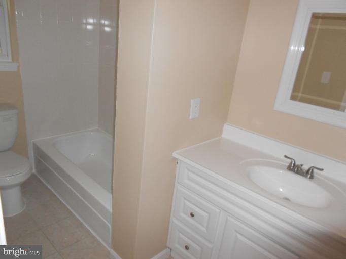 13006 Sturbridge Road Woodbridge, VA 22192 - Photo 7 of 18 Bath