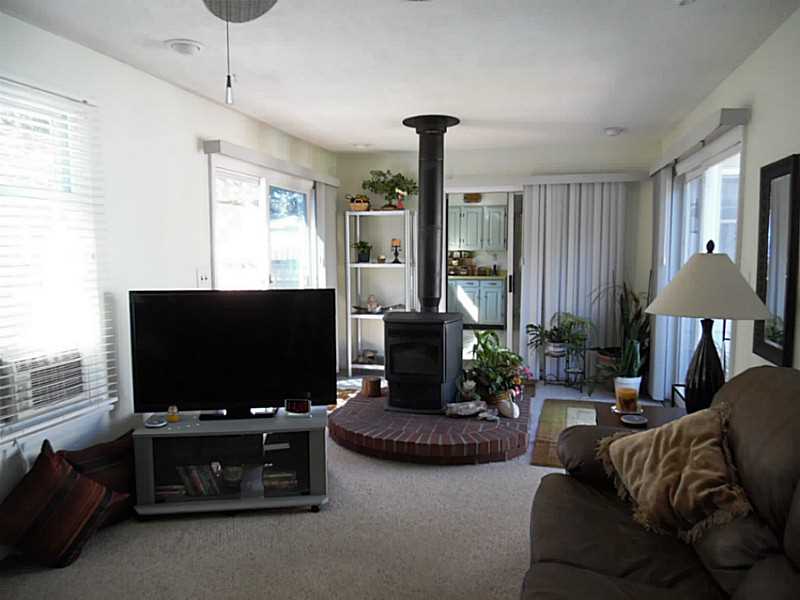 6 Colonial Drive Westerly, RI 02891 - Photo 14 of 25 Den/Family/Great Room.