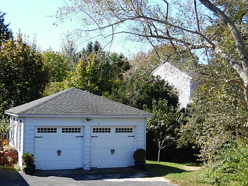 6 Colonial Drive Westerly, RI 02891 - Photo 21 of 25 Exterior Front.