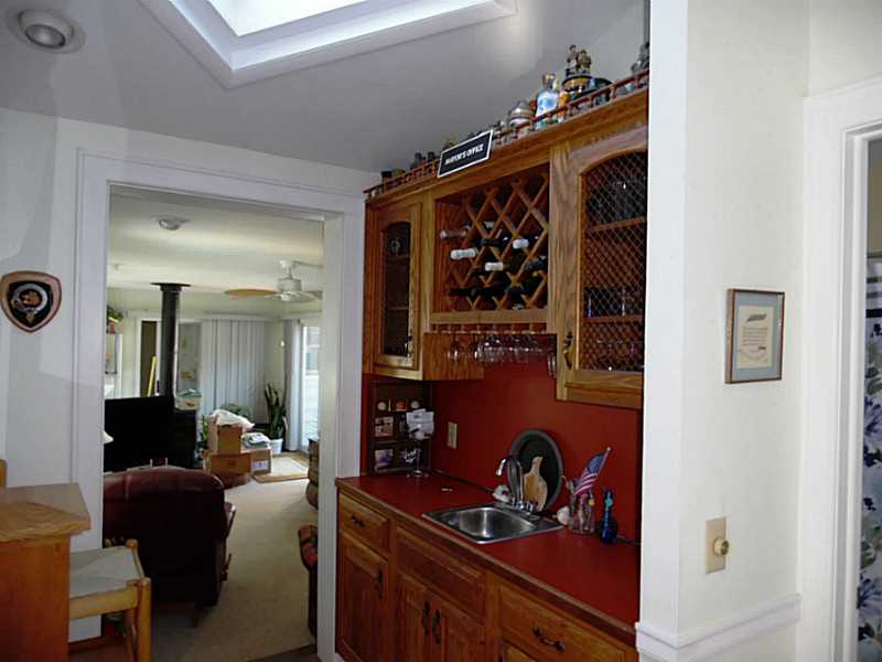 6 Colonial Drive Westerly, RI 02891 - Photo 9 of 25 Kitchen.