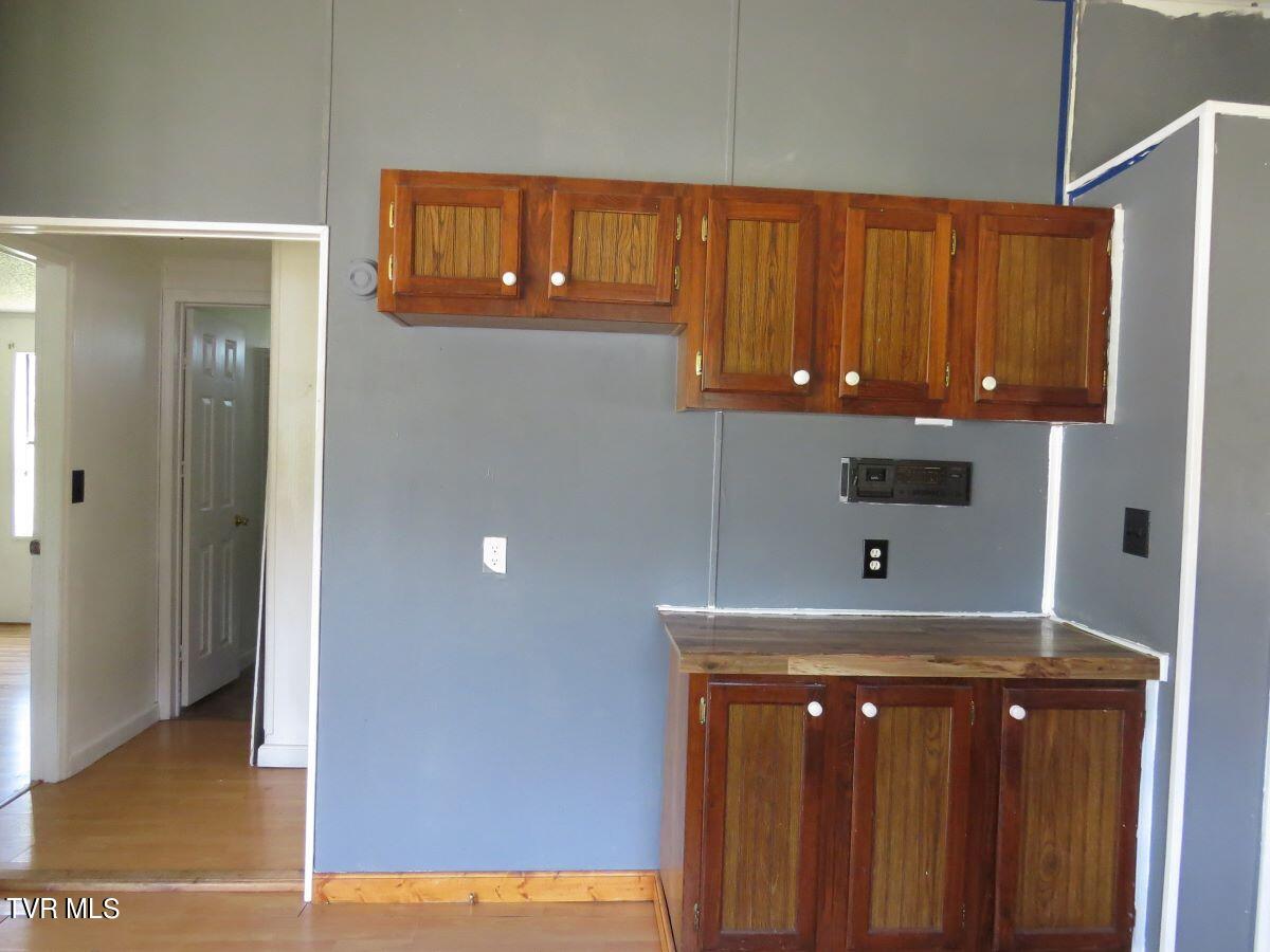 9010 Suffolk Road Wise, VA 24293 - Photo 12 of 41 IMG_4222