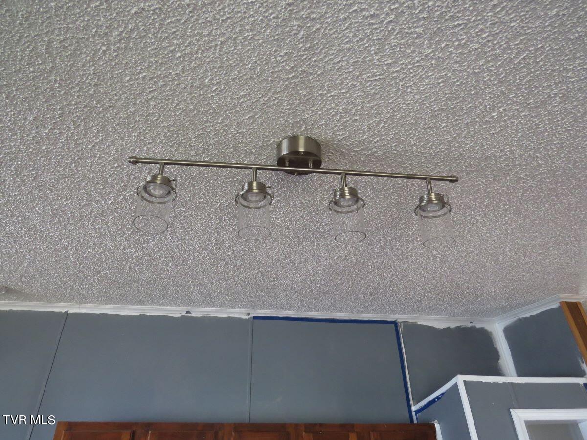 9010 Suffolk Road Wise, VA 24293 - Photo 14 of 41 IMG_4224