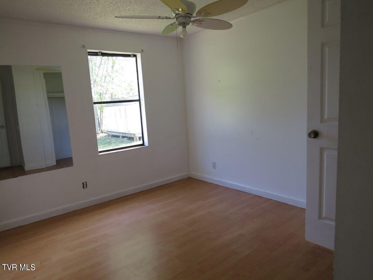 9010 Suffolk Road Wise, VA 24293 - Photo 26 of 41 IMG_4254