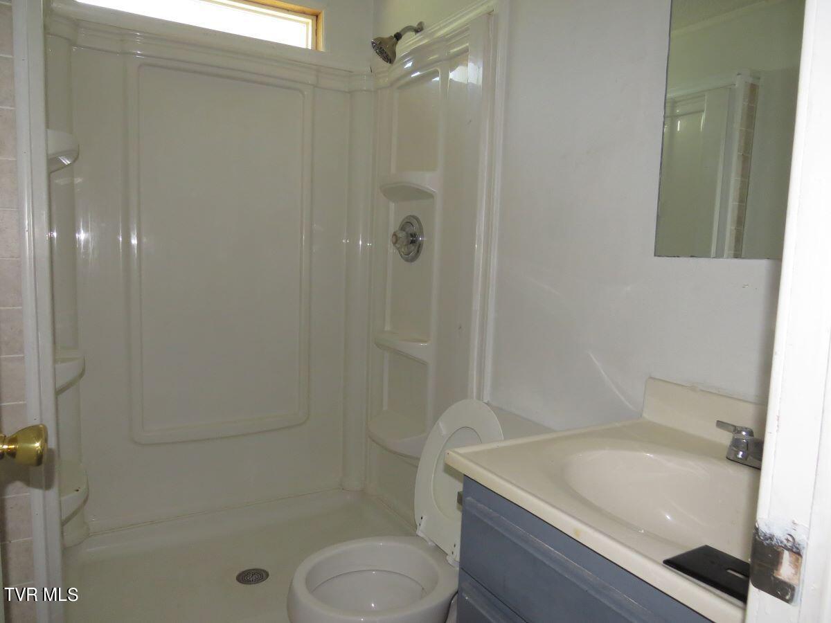 9010 Suffolk Road Wise, VA 24293 - Photo 27 of 41 IMG_4240