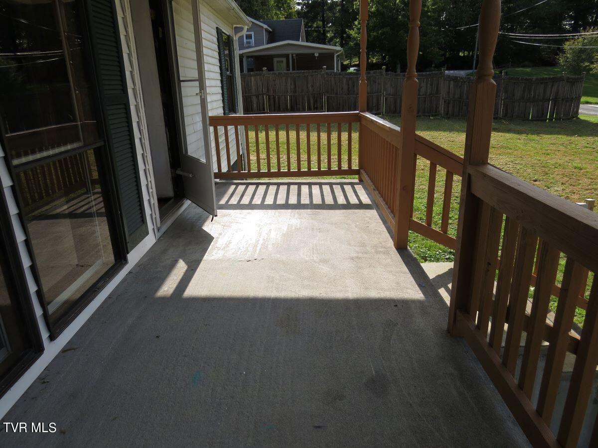 9010 Suffolk Road Wise, VA 24293 - Photo 3 of 41 IMG_4267