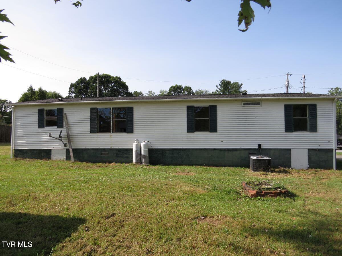 9010 Suffolk Road Wise, VA 24293 - Photo 31 of 41 IMG_4209