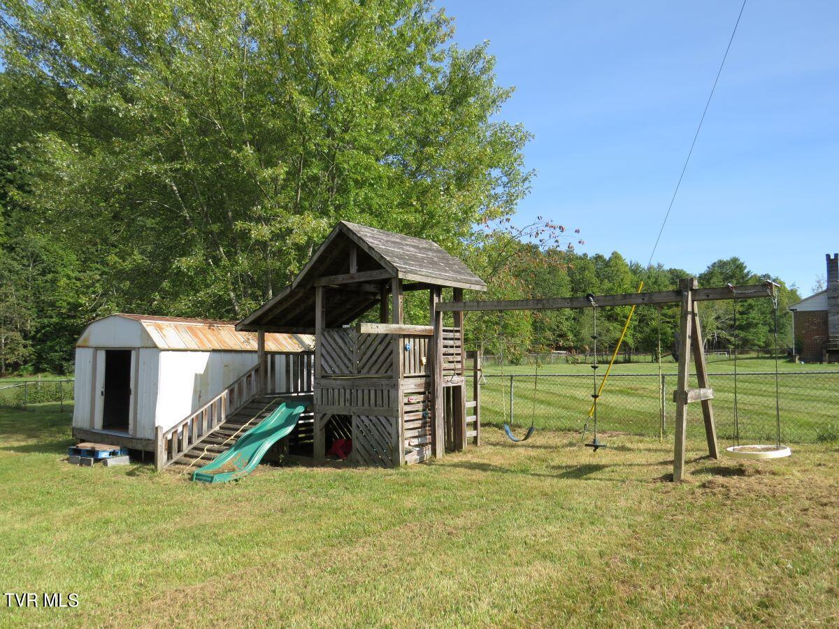 9010 Suffolk Road Wise, VA 24293 - Photo 38 of 41 IMG_4192