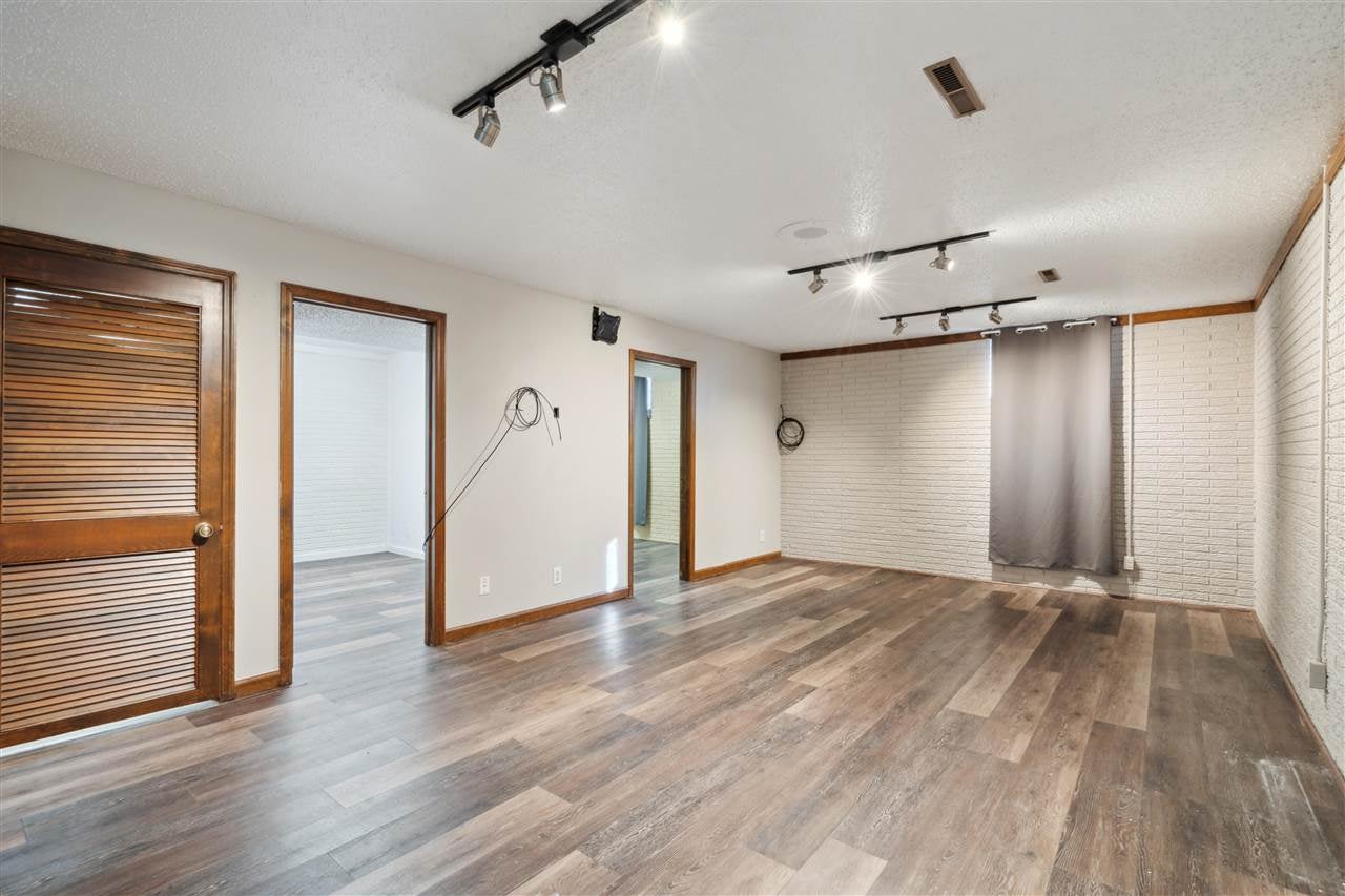 334 Boyson Road Northeast Cedar Rapids, IA 52402 - Photo 28 of 40 Gallery Image 28