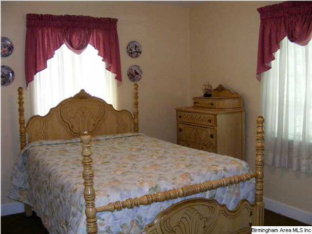 612 Robin Road Birmingham, AL 35214 - Photo 17 of 25