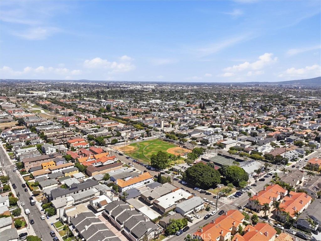 2305 Rockefeller Lane, Unit B Redondo Beach, CA 90278 - Photo 43 of 44 Gallery Image 43