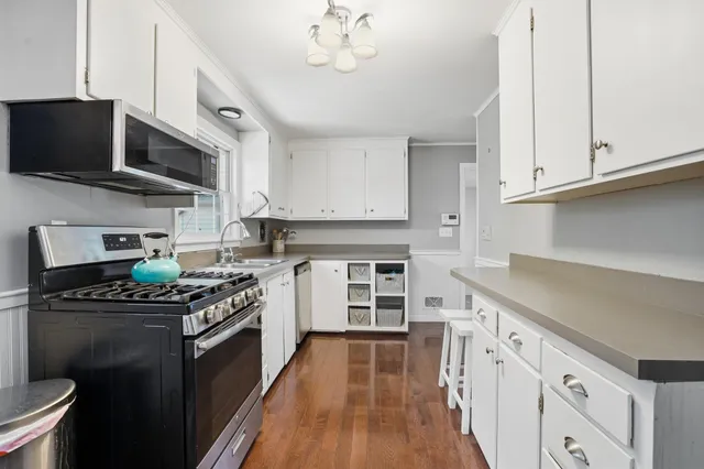 $425,000 | 1515 Belmont Street, Manchester, NH 03104