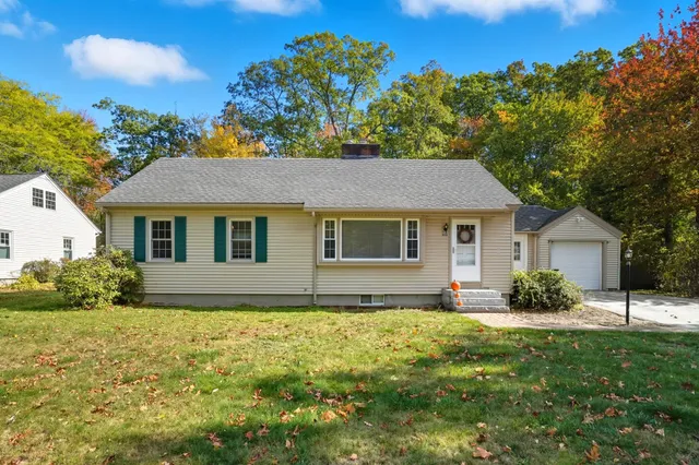 $425,000 | 1515 Belmont Street, Manchester, NH 03104