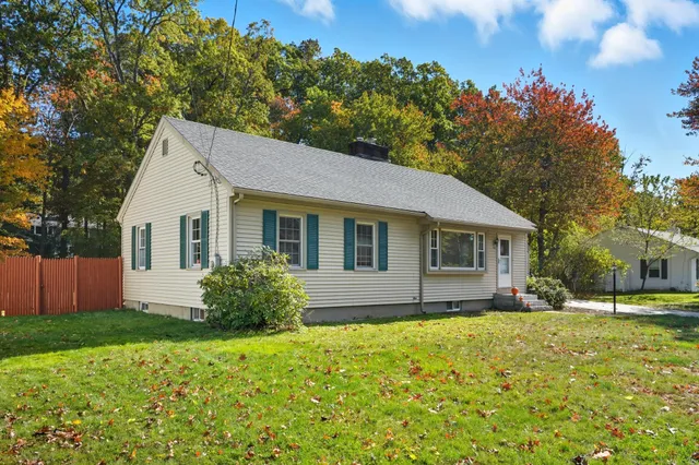 $425,000 | 1515 Belmont Street, Manchester, NH 03104