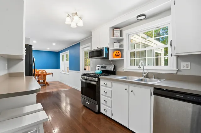 $425,000 | 1515 Belmont Street, Manchester, NH 03104