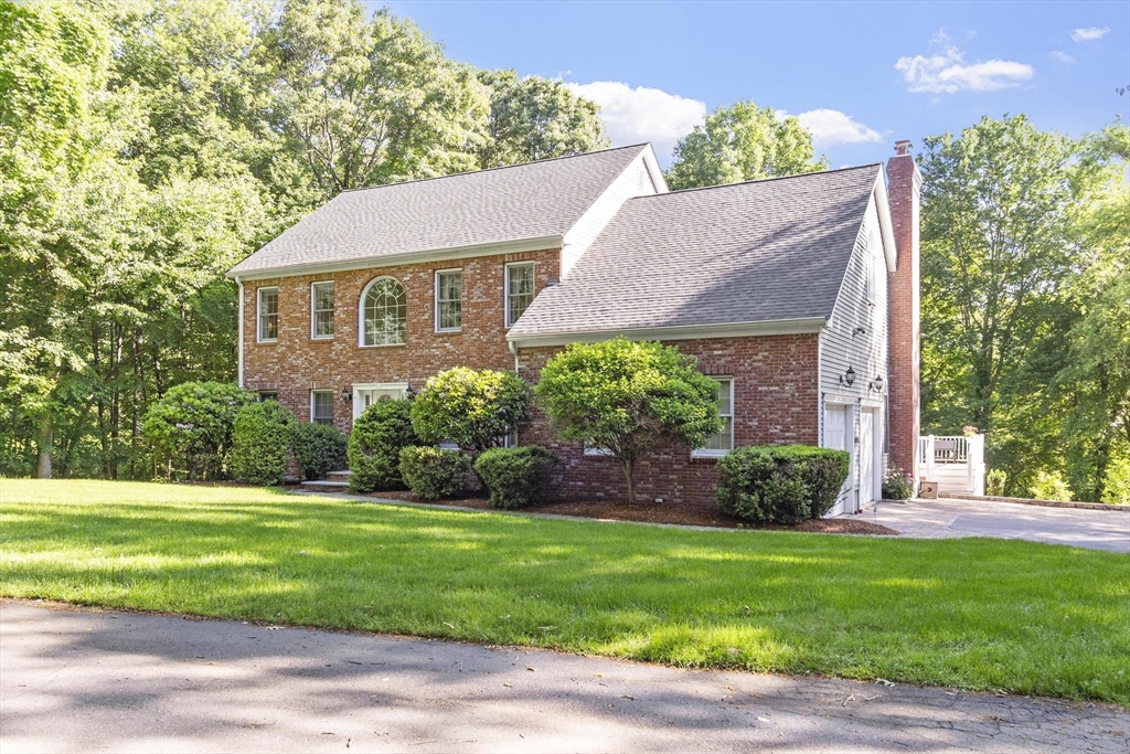 218 Stearns Road Marlborough, MA 01752 - Photo 1 of 30