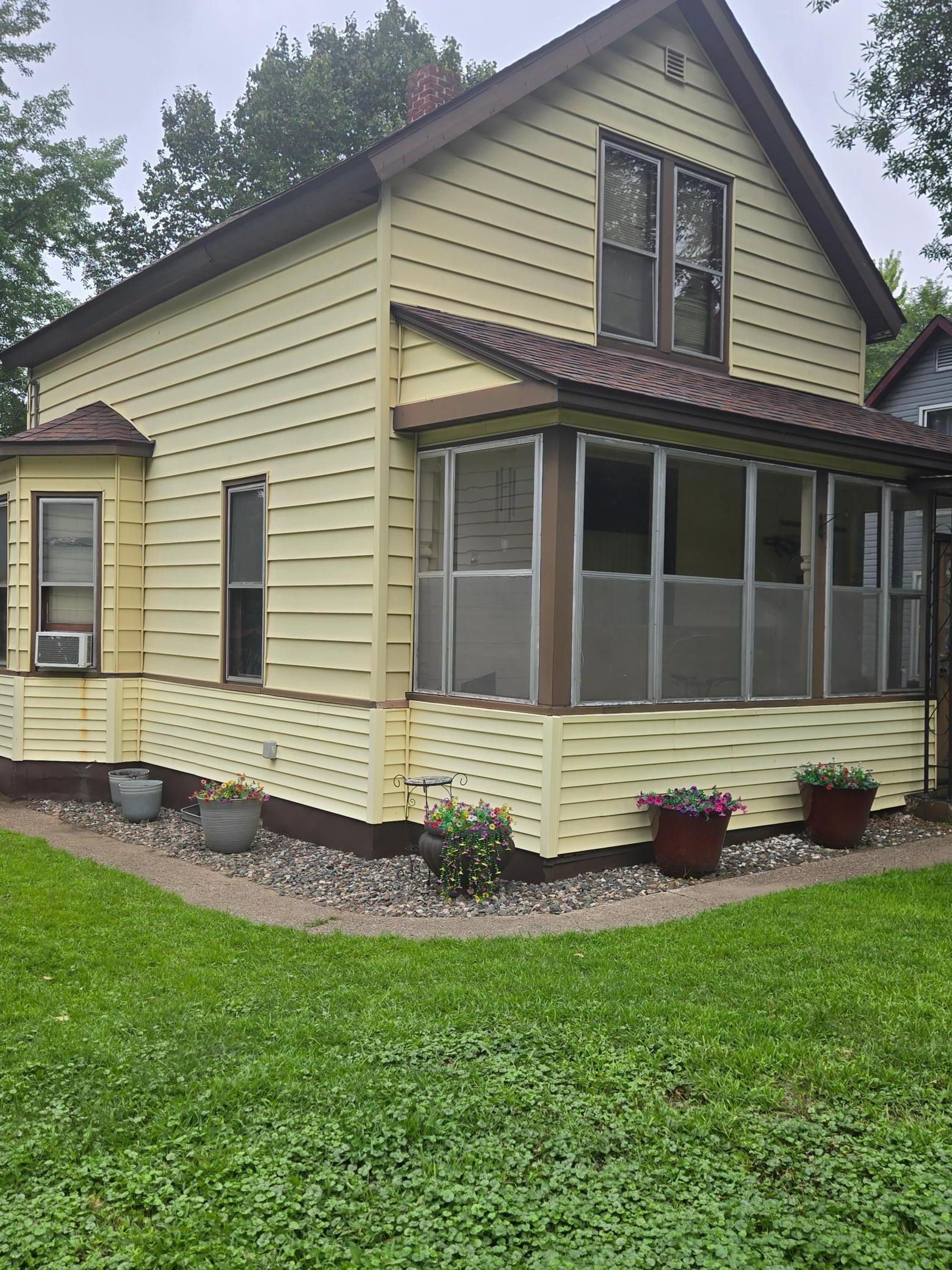 725 7th Street Northeast Little Falls, MN 56345 - Photo 2 of 16