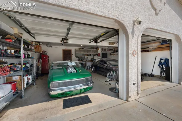 a view of a garage