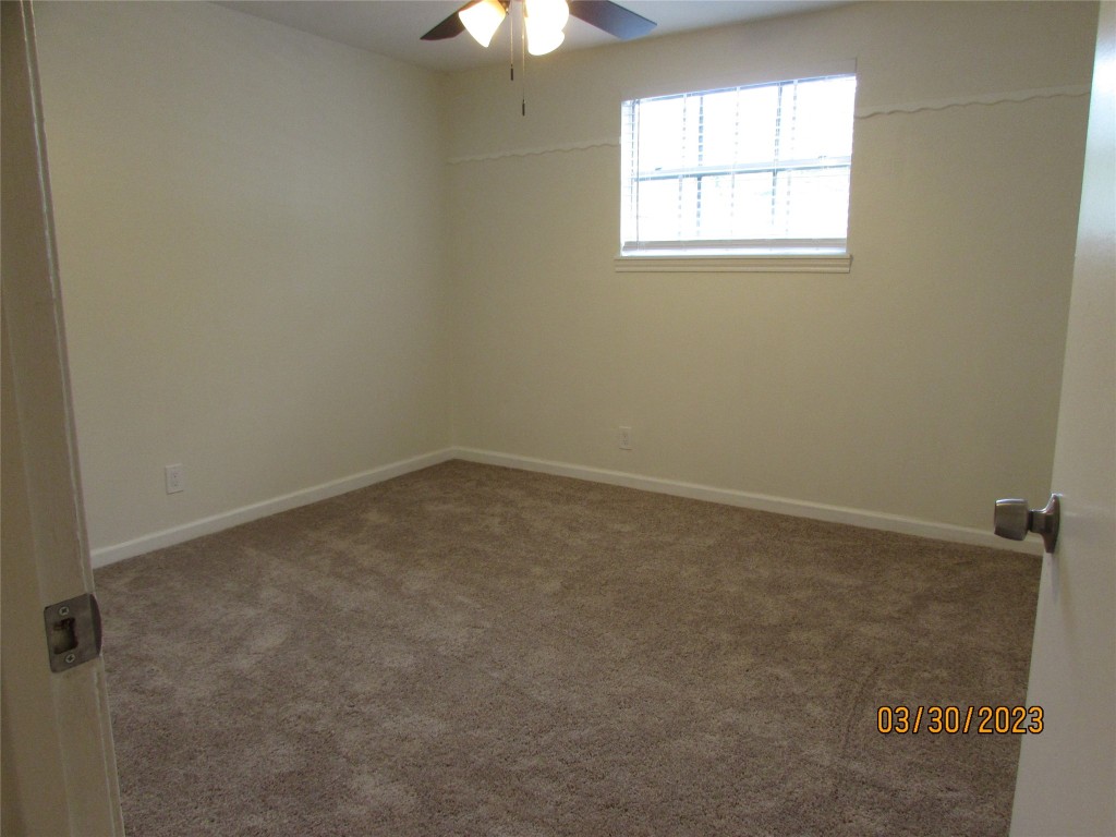 6308 North 1st Street Bellaire, TX 77401 - Photo 18 of 24 3rd bedroom