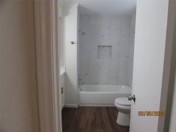 $2,200 | 6308 North 1st Street, Bellaire, TX 77401