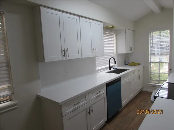 $2,200 | 6308 North 1st Street, Bellaire, TX 77401