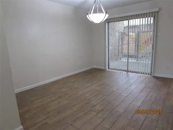 $2,200 | 6308 North 1st Street, Bellaire, TX 77401