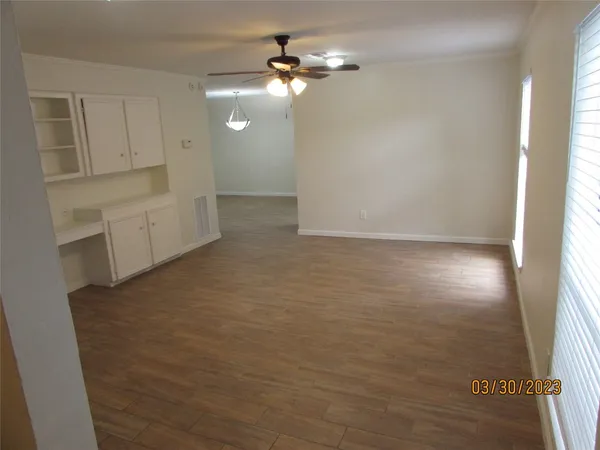 $2,200 | 6308 North 1st Street, Bellaire, TX 77401
