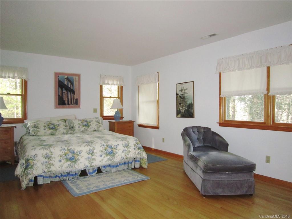 250 Warren Wilson Road Swannanoa, NC 28778 - Photo 12 of 36 Gallery Image 12