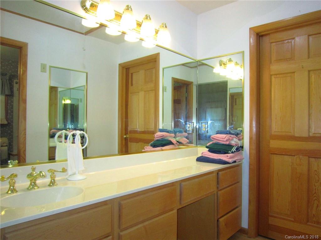 250 Warren Wilson Road Swannanoa, NC 28778 - Photo 9 of 36 Gallery Image 9